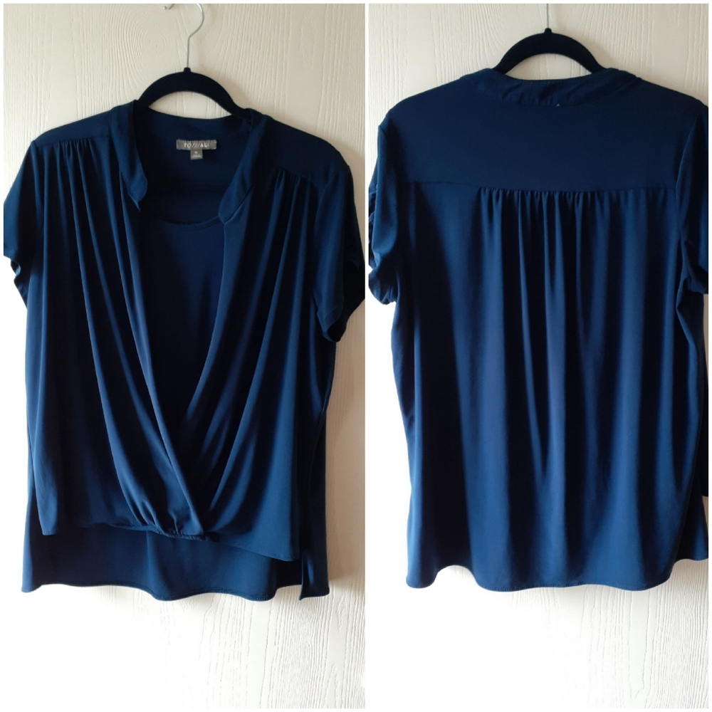🥳  Beautiful Roz & Ali Navy Blue Blouse